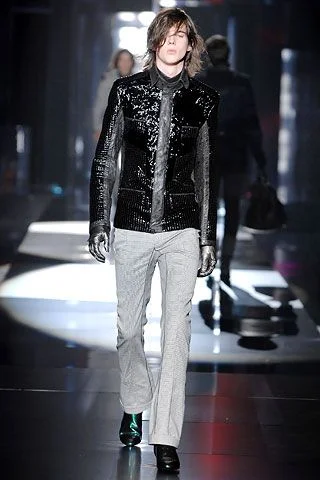 Look 15